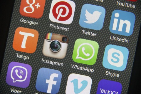 How to break a wall created by social media